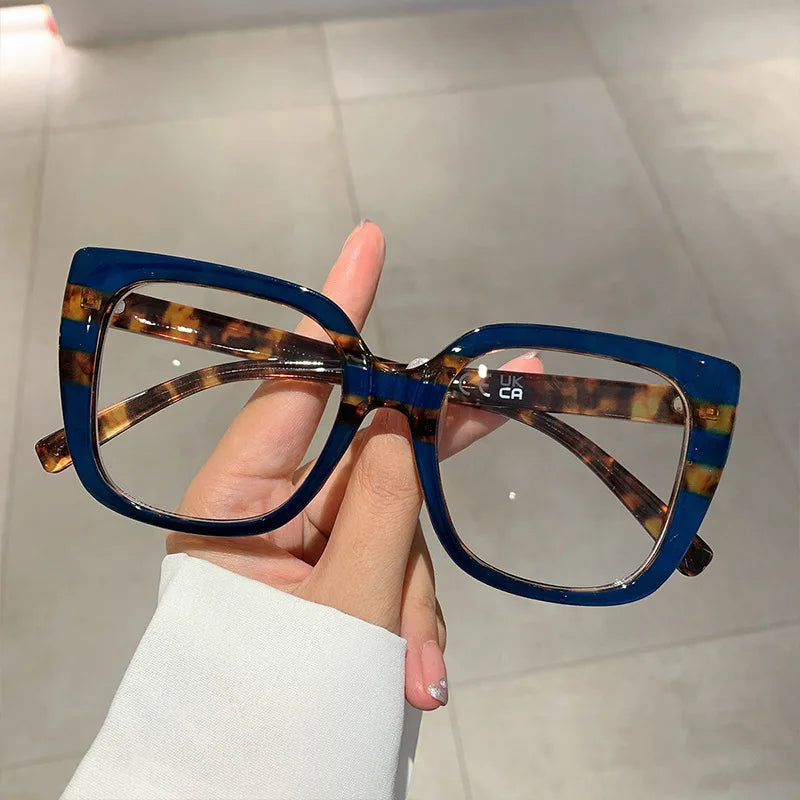 óculos vintageóculos retrôóculos quadradoóculos para leituraóculos modernoóculos leveóculos futuristaóculos femininoóculos fashionistaóculos de verãoóculos de luxoóculos de grauóculos coloridoóculos armação grossaóculosoculos Resistente a riscosoculos Anti-reflexo5.0 AVALIAÇÕES