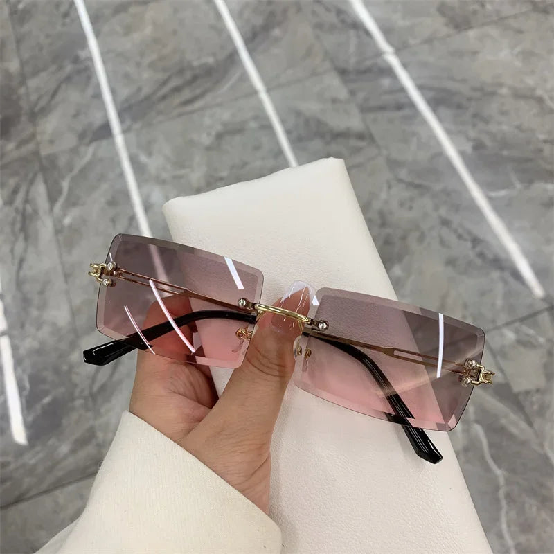 Óculos de Sol UV+ sem Moldura Gradiente em Metal Armação Fina - Summit óculos vintageóculos retangularóculos quadradoóculos lentes coloridasóculos lente quadradaóculos lente coloridaóculos fashionistaóculos douradoóculos de verãoóculos de passeioóculos de luxoóculos armação finaóculosuv400UV+Proteção UVPolarizadooculos Resistente a riscosoculos de soloculos Anti-reflexo