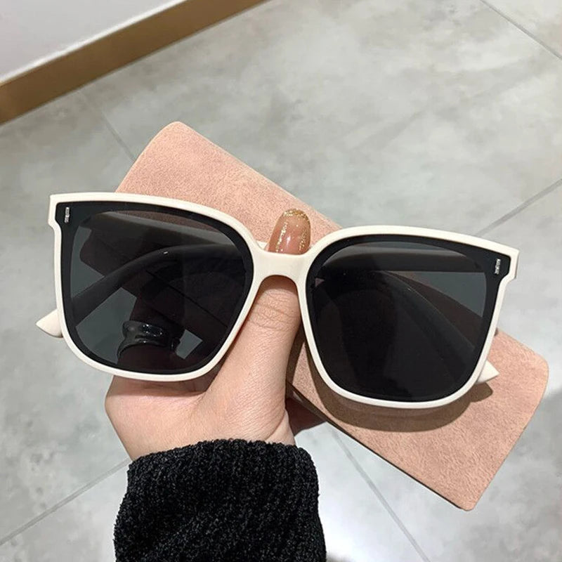 Óculos de Sol UV+ Feminino de Luxo Olho de Gato - Sttuna óculos vintageóculos olho de gatoóculos modernoóculos lente escuraóculos fashionistaóculos de luxoóculosuv400UV+Proteção UVPolarizadooculos Resistente a riscosoculos de sollentes uv