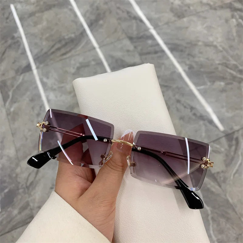 Óculos de Sol UV+ sem Moldura Gradiente em Metal Armação Fina - Summit óculos vintageóculos retangularóculos quadradoóculos lentes coloridasóculos lente quadradaóculos lente coloridaóculos fashionistaóculos douradoóculos de verãoóculos de passeioóculos de luxoóculos armação finaóculosuv400UV+Proteção UVPolarizadooculos Resistente a riscosoculos de soloculos Anti-reflexo