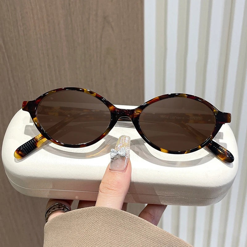 Óculos de Grau e Sol Feminino Oval Retrô - MM